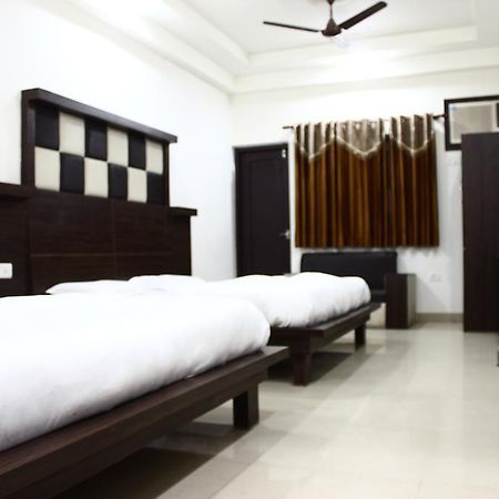 Hotel Maharaja Katra (Jammu and Kashmir) Quarto foto